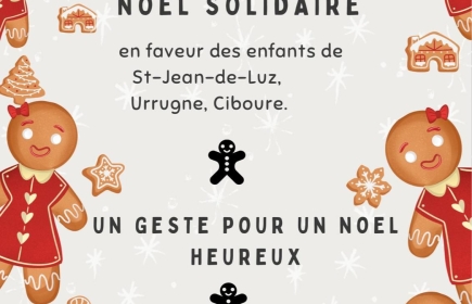 Vente de petits bijoux ( Centre Leclerc Urrugne)